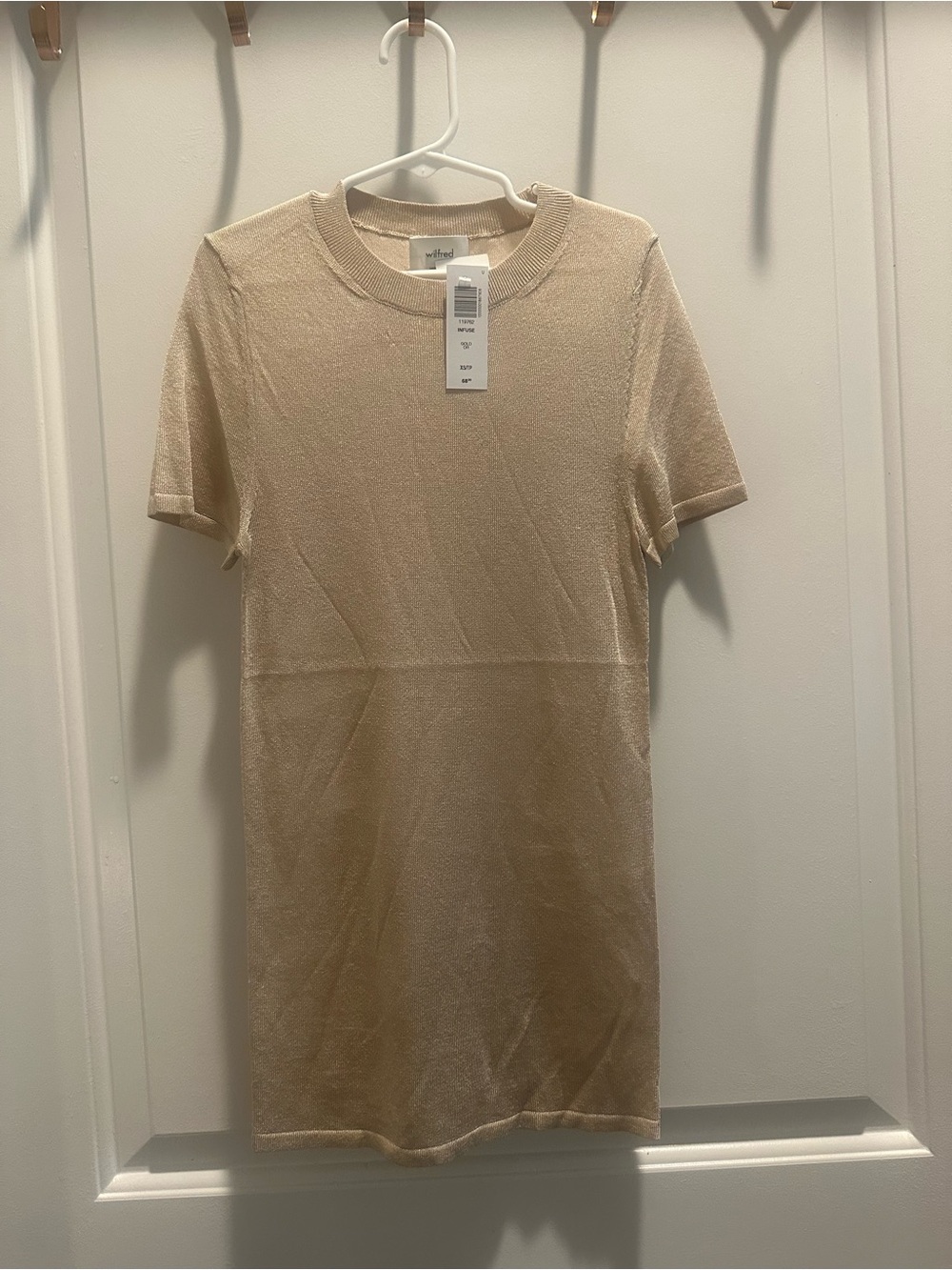 NWT Wilfred gold mesh T, size XS